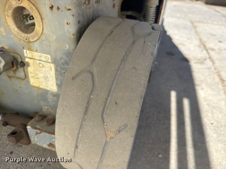 image for item FB7242 2014 Skyjack SJIII 3219 scissor lift