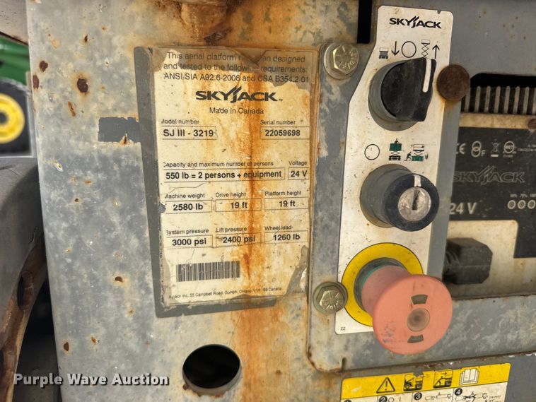 image for item FB7242 2014 Skyjack SJIII 3219 scissor lift