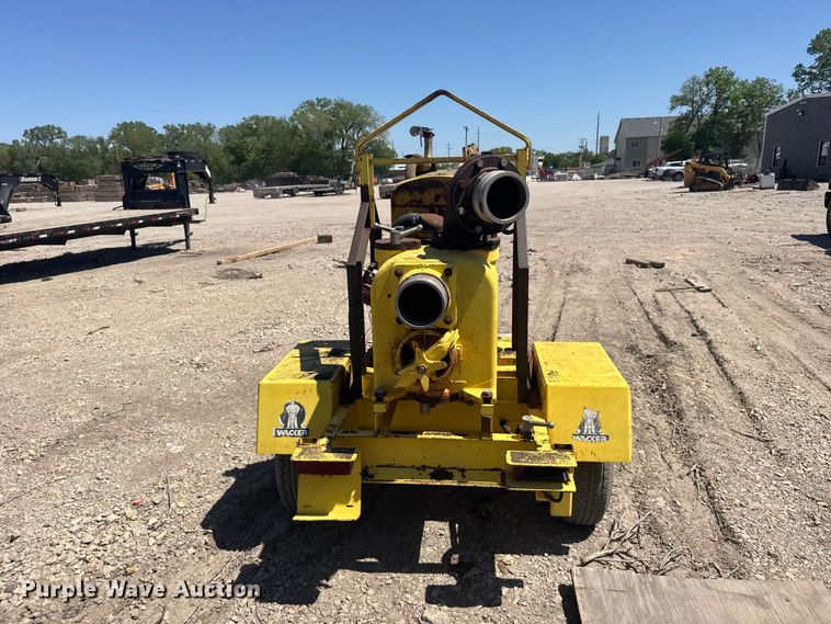 image for item FB7246 Water pump