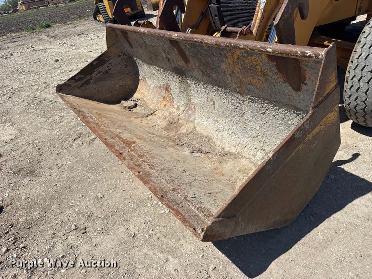 image for item FB7247 1999 Case 580L backhoe