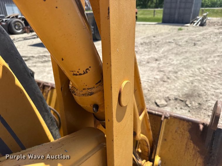 image for item FB7247 1999 Case 580L backhoe