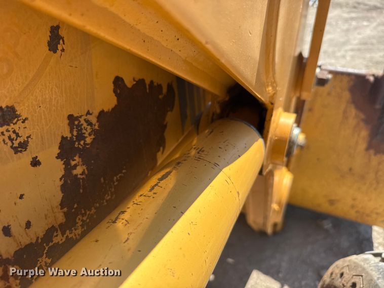 image for item FB7247 1999 Case 580L backhoe