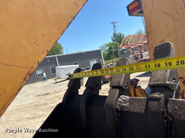 image for item FB7247 1999 Case 580L backhoe