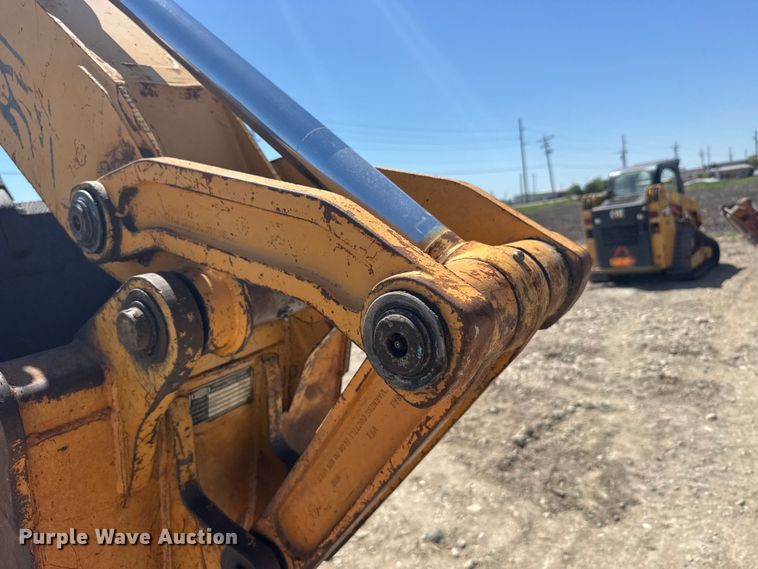 image for item FB7247 1999 Case 580L backhoe