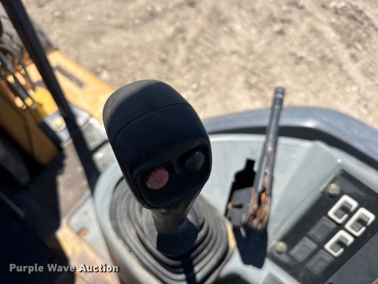 image for item FB7247 1999 Case 580L backhoe