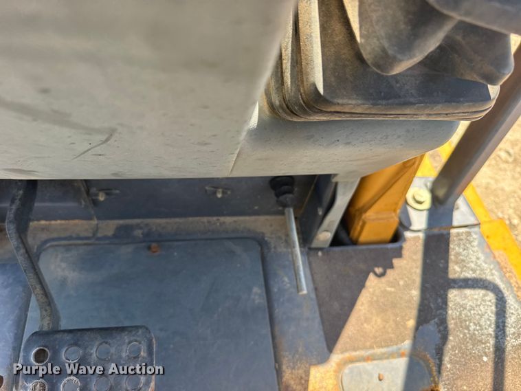 image for item FB7247 1999 Case 580L backhoe
