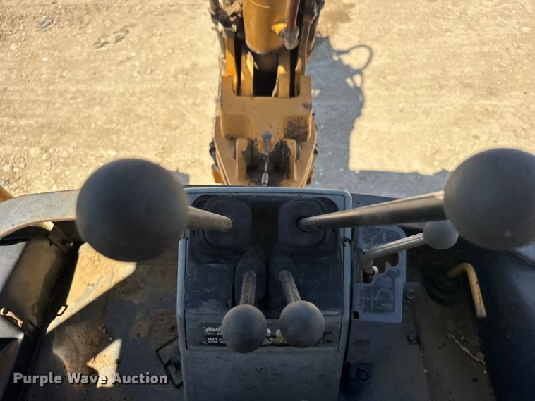 image for item FB7247 1999 Case 580L backhoe