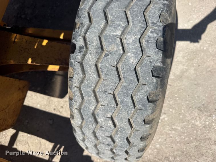 image for item FB7247 1999 Case 580L backhoe