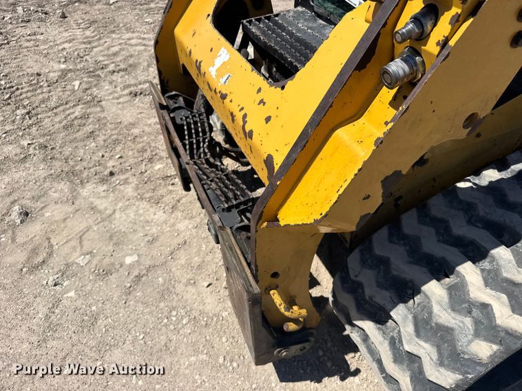 image for item FB7248 2015 Caterpillar 259D tracked skid steer loader