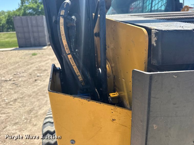 image for item FB7248 2015 Caterpillar 259D tracked skid steer loader