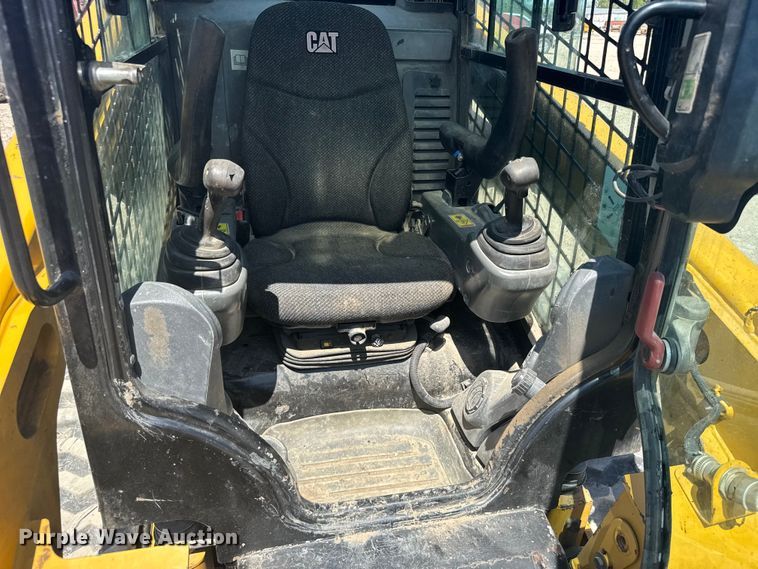 image for item FB7248 2015 Caterpillar 259D tracked skid steer loader