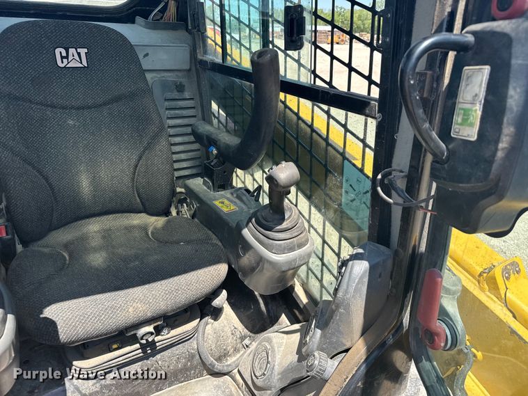 image for item FB7248 2015 Caterpillar 259D tracked skid steer loader