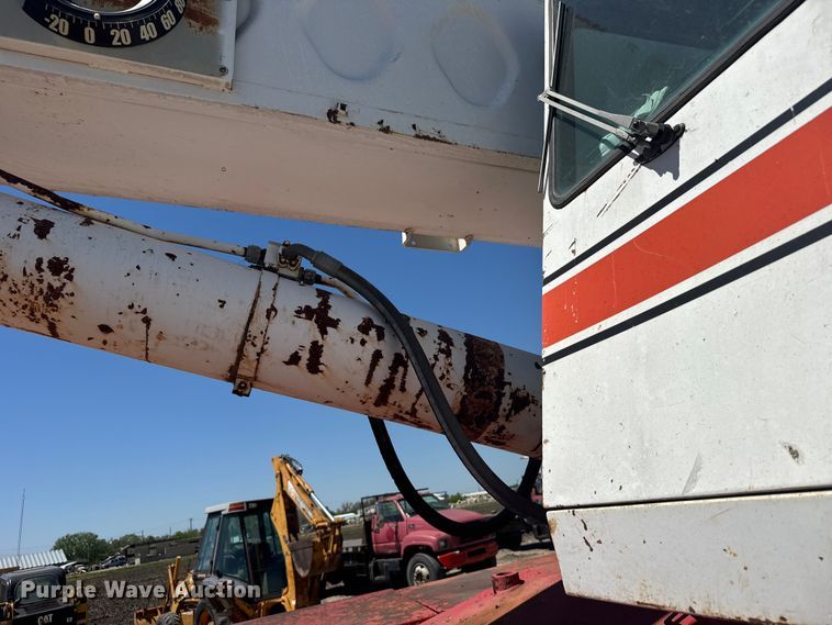 image for item FB7249 FMC HSP-8018 crane