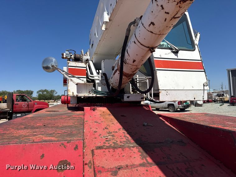 image for item FB7249 FMC HSP-8018 crane