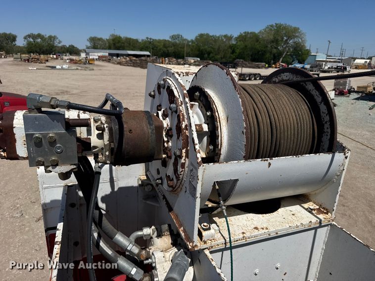 image for item FB7249 FMC HSP-8018 crane