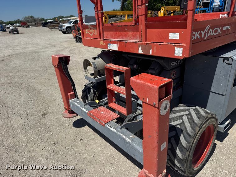 image for item FB7250 2013 Skyjack SJ6826RT scissor lift