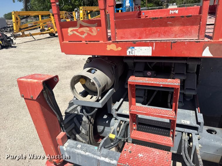 image for item FB7250 2013 Skyjack SJ6826RT scissor lift
