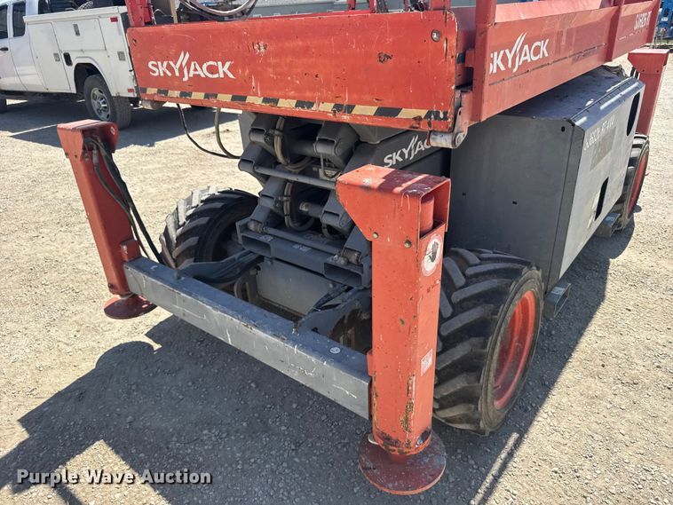 image for item FB7250 2013 Skyjack SJ6826RT scissor lift