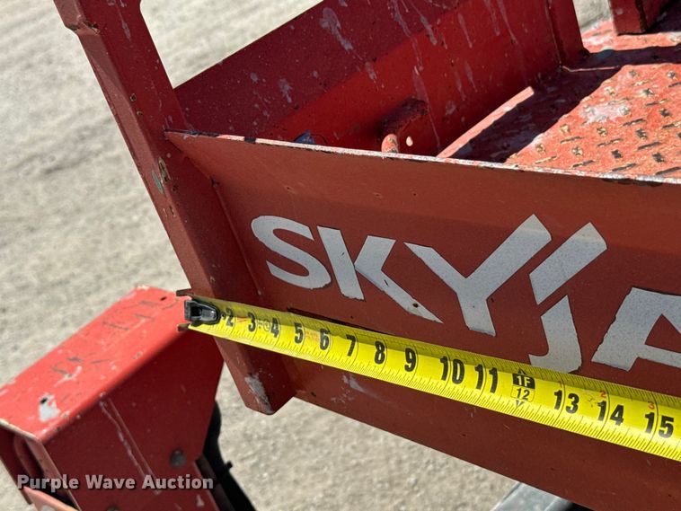 image for item FB7250 2013 Skyjack SJ6826RT scissor lift