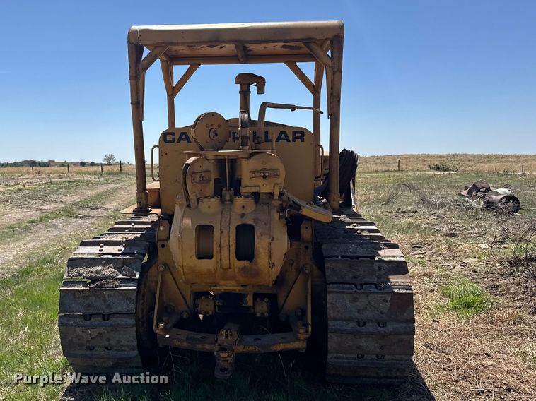 image for item FB7260 Caterpillar D7 dozer