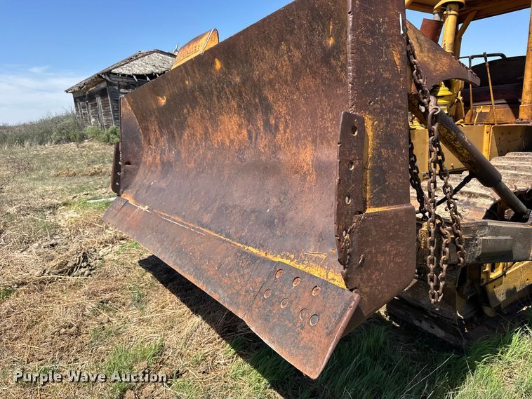 image for item FB7260 Caterpillar D7 dozer