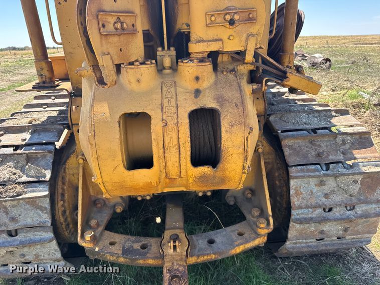 image for item FB7260 Caterpillar D7 dozer