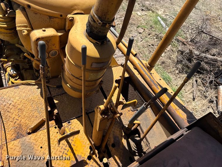 image for item FB7260 Caterpillar D7 dozer