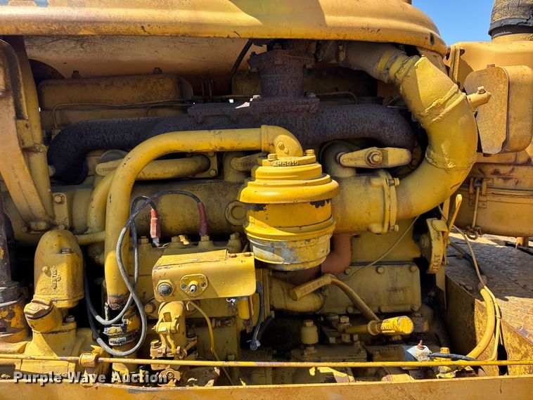 image for item FB7260 Caterpillar D7 dozer