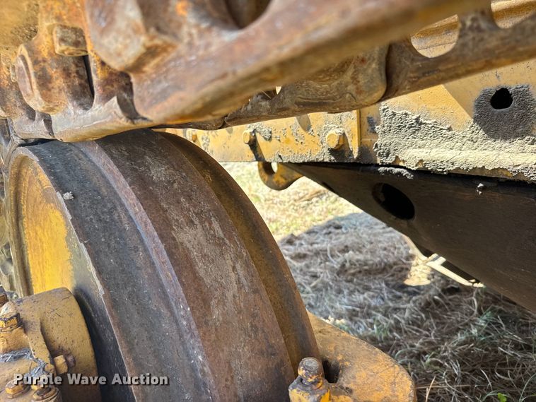 image for item FB7260 Caterpillar D7 dozer