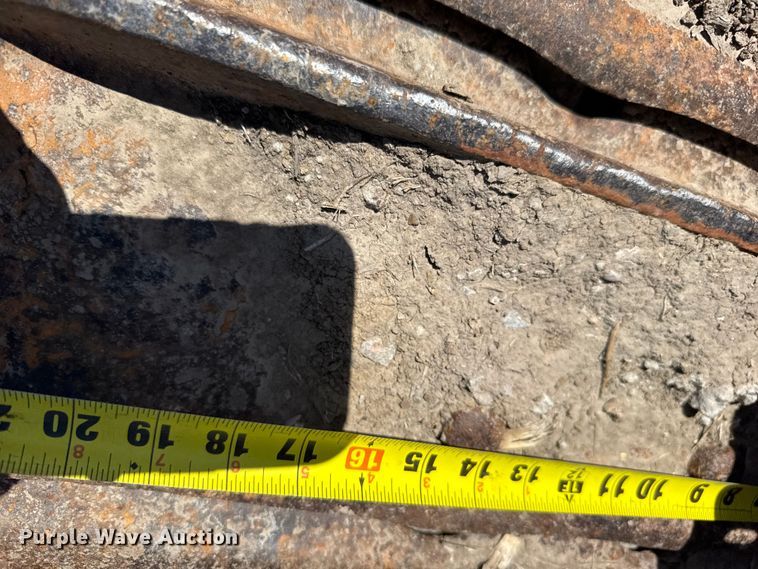 image for item FB7260 Caterpillar D7 dozer