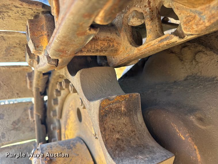 image for item FB7260 Caterpillar D7 dozer
