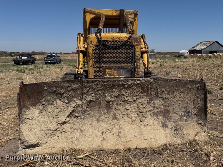 image for item FB7261 1965 Caterpillar D7E dozer