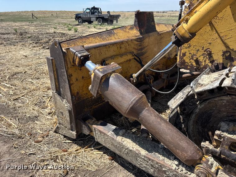 image for item FB7261 1965 Caterpillar D7E dozer