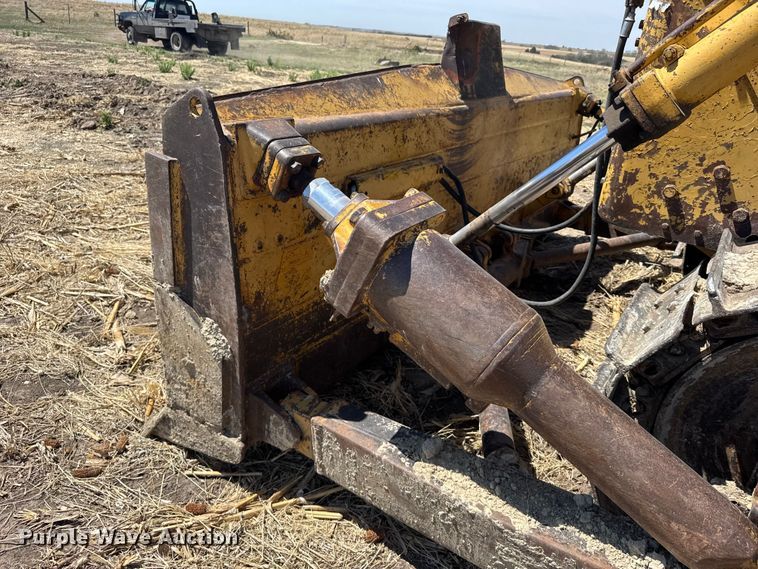 image for item FB7261 1965 Caterpillar D7E dozer