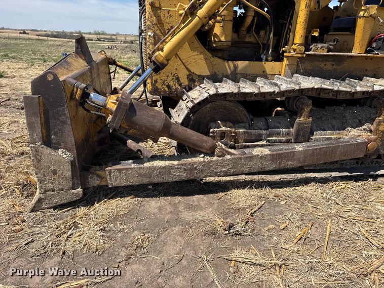 image for item FB7261 1965 Caterpillar D7E dozer