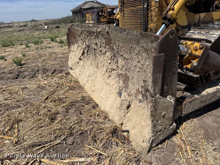 image for item FB7261 1965 Caterpillar D7E dozer