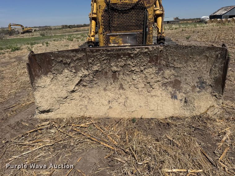 image for item FB7261 1965 Caterpillar D7E dozer