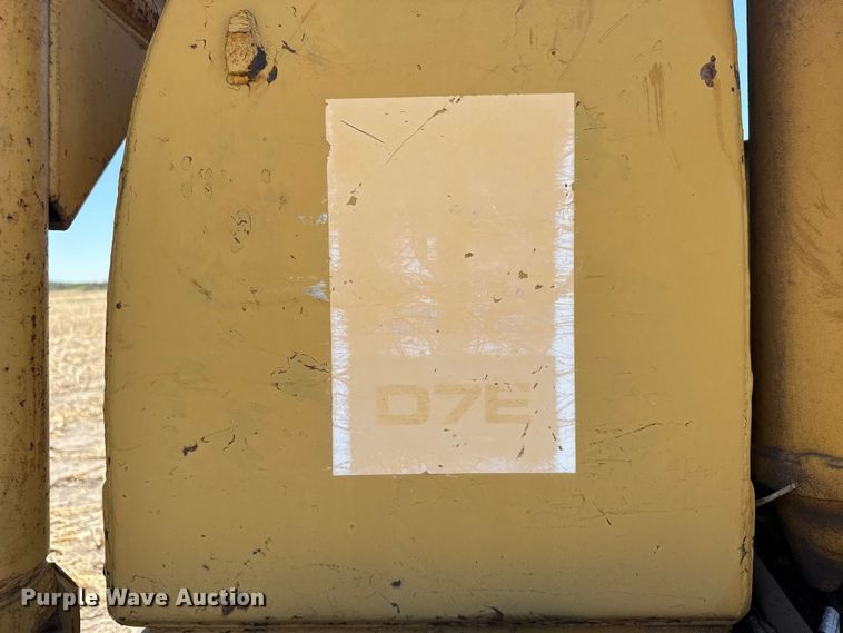 image for item FB7261 1965 Caterpillar D7E dozer