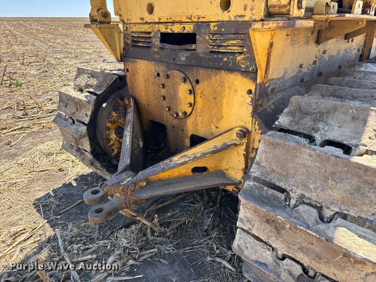 image for item FB7261 1965 Caterpillar D7E dozer
