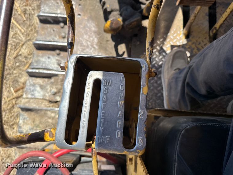 image for item FB7261 1965 Caterpillar D7E dozer