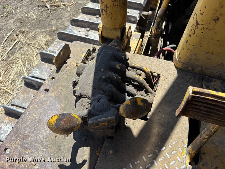 image for item FB7261 1965 Caterpillar D7E dozer
