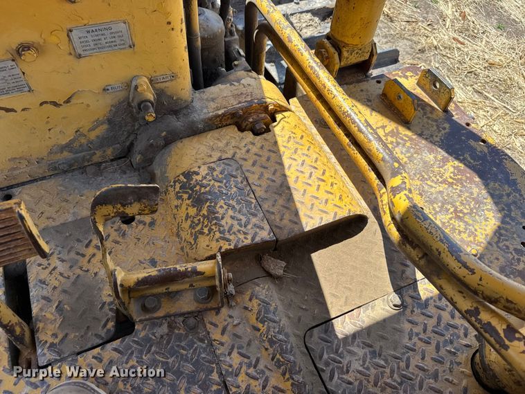 image for item FB7261 1965 Caterpillar D7E dozer