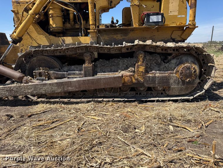 image for item FB7261 1965 Caterpillar D7E dozer