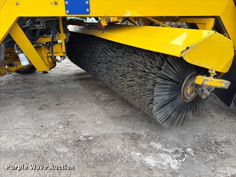 image for item FB8113 2017 Superior Broom DT80-K broom