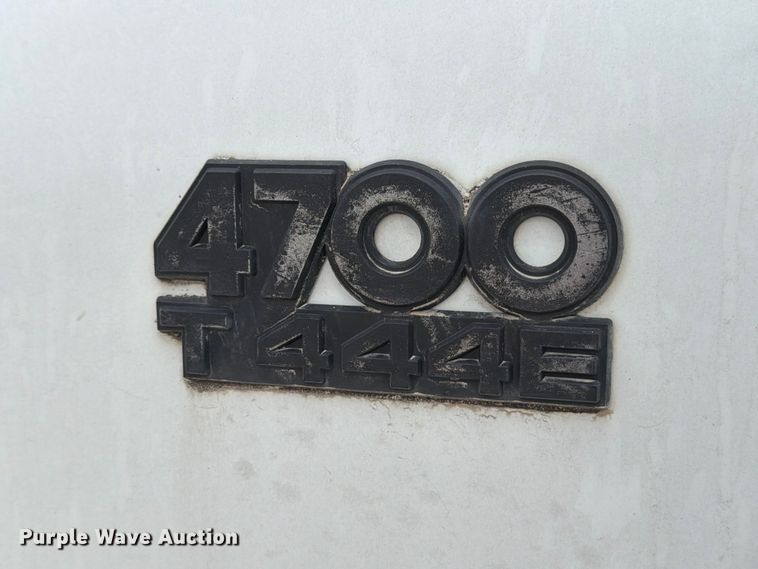 image for item FB8117 1999 International 4700 LPX utility / service truck