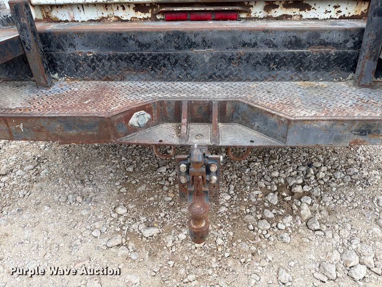 image for item FB8117 1999 International 4700 LPX utility / service truck