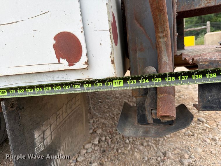 image for item FB8117 1999 International 4700 LPX utility / service truck