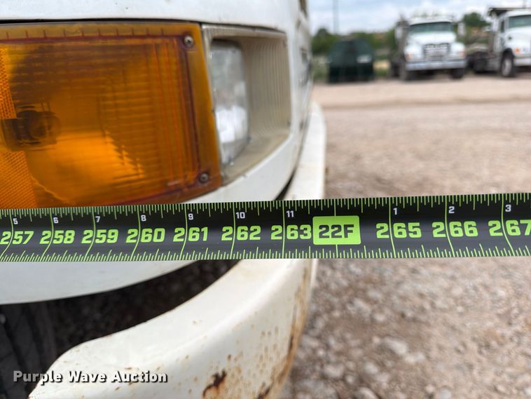 image for item FB8117 1999 International 4700 LPX utility / service truck