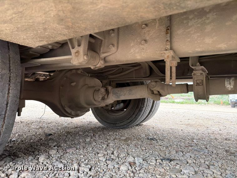 image for item FB8117 1999 International 4700 LPX utility / service truck