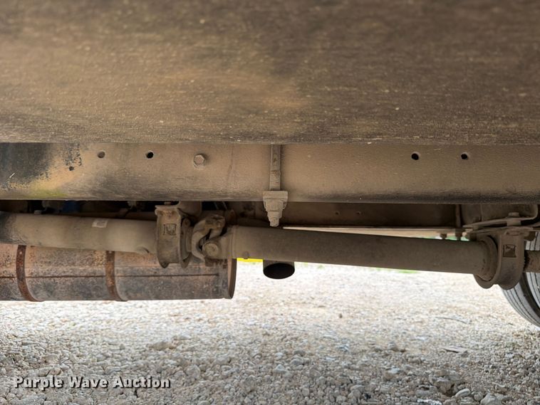 image for item FB8117 1999 International 4700 LPX utility / service truck